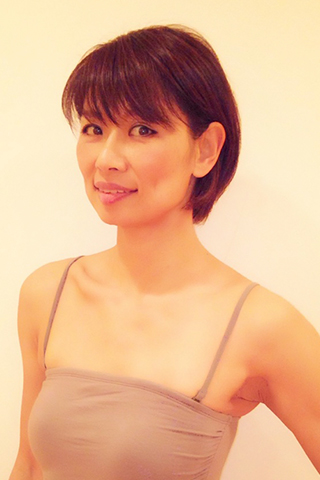 カズエ インストラクター紹介：スタジオ・ヨギー ヨガ、ピラティスを