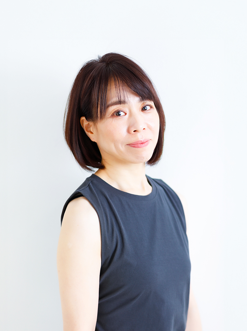 スタジオ・ヨギーOSAKA | ヨガ、ピラティス、骨盤調整【駅徒歩1分】